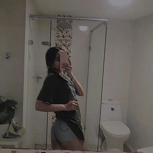 Model - Laura Ferreira Cei