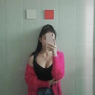 Model - Laura Ferreira Online