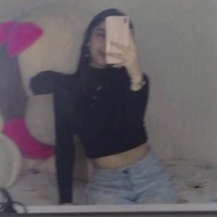 Model - Laura Ferreira Joi