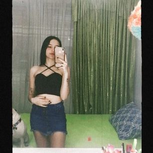 Model - Laura Ferreira Sexchat