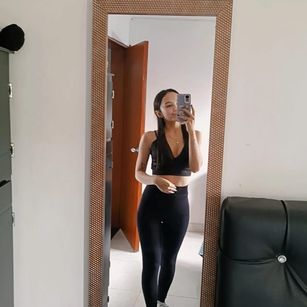 Model - Laura Ferreira Joi