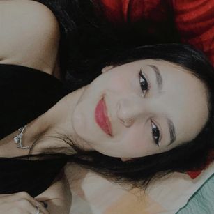 Model - Laura Ferreira Bigass