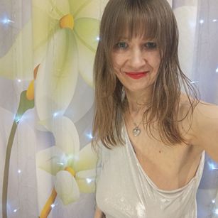 Model - MolliesMOMMY fetish