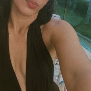 Model - NahomiLatin COQUETTE