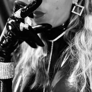 Model - YourLatexGODdess sexy