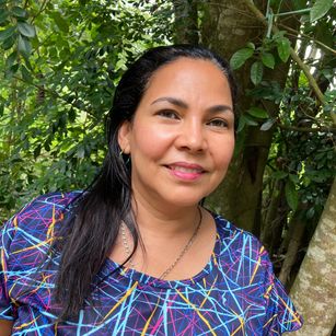 Model - AlinaMiles milf