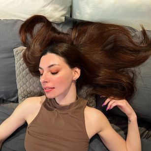 Model - Amelie young