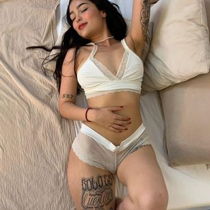 Model - Jessrusell beautiful