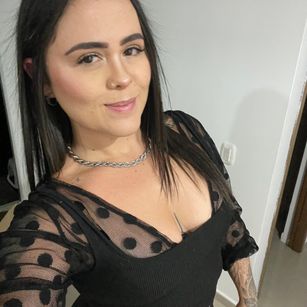 Model - CherryJones worship