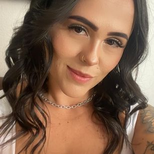 Model - CherryJones creamy