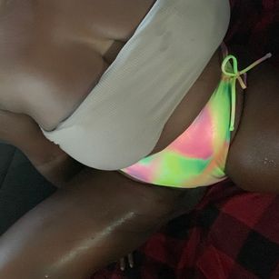 Model - BustyxGoddess Domme