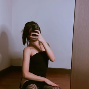 Model - Pamela sexygirl