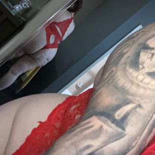 Model - Monroe Diamond nice