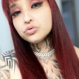 Model - Monroe Diamond nice