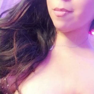 Model - RubyRyles petite