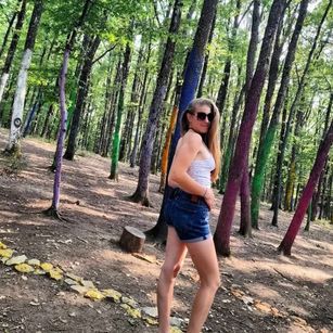 Model - MeganDelano stockings