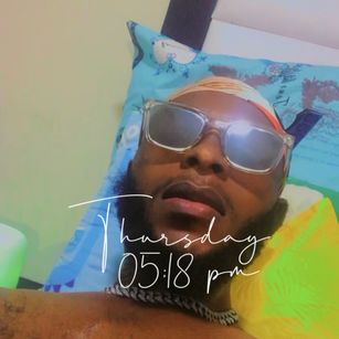 Model - MikellaJean creamy