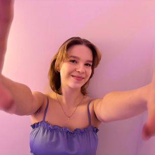 Model - Anna_Elfie squirt