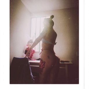 Model - SashaRosa BOOTY