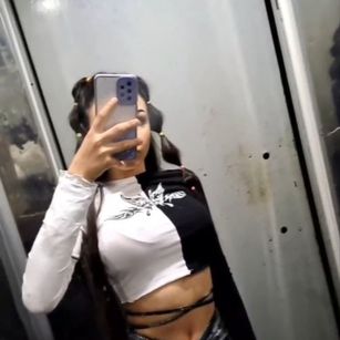 Model - SweetChristine kinky