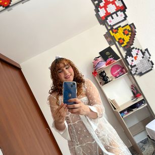 Model - LucyBaker bigass