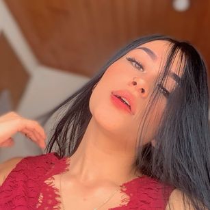 Model - Lexxiee Haze shaved