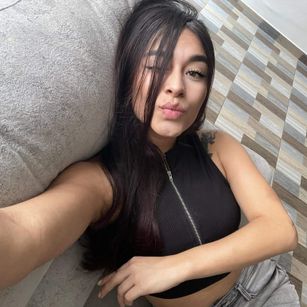 Model - Lexxiee Haze bigtits