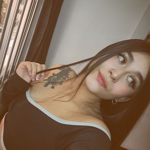 Model - Lexxiee Haze bigtits