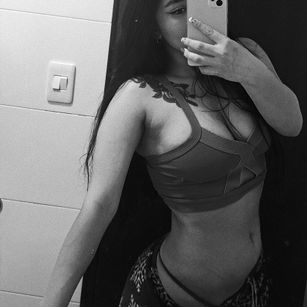 Model - Lexxiee Haze shaved