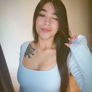 Model - Lexxiee Haze feet