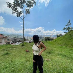 Model - Lexxiee Haze cum