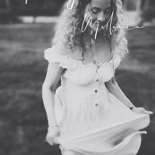 Model - Mommy_Melania bigass