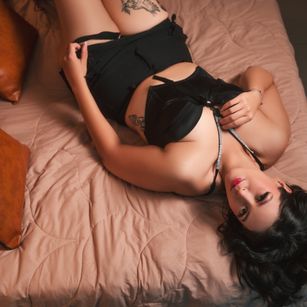 Model - BellaGreice love