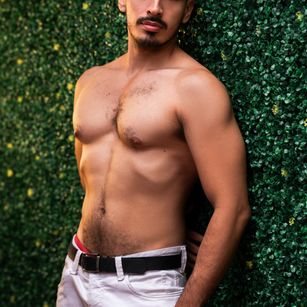 Model - Alex Torricelli Latino