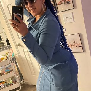 Model - Reina Queen bigbooty