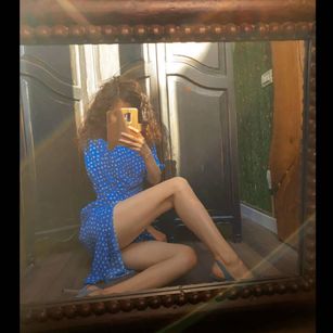 Model - Lilith bareandbold