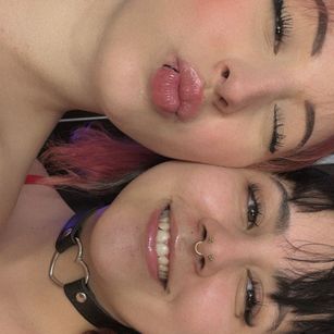Model - Liana and Yesica boobs