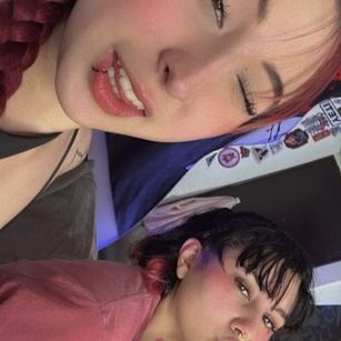 Model - Liana and Yesica cei