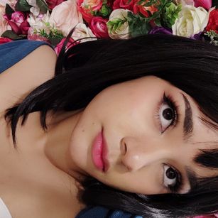 Model - Bella Sky Slave