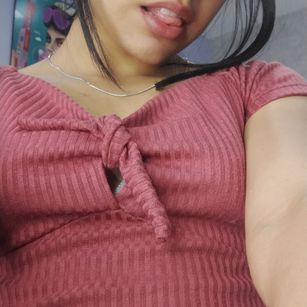 Model - Bella Sky Latina