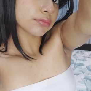 Model - Bella Sky Submissive