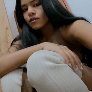 Model - Princess Luxy foot