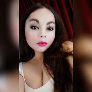 Model - PinkyyDreamm BOOBS