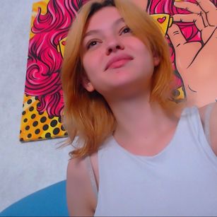 Model - LucyGoldi mistress