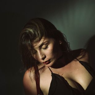 Model - Andromeda smartwoman