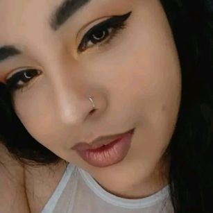 Model - chloe fastresponse