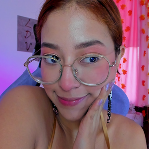 Model - Gigimon Ramen collegegirl