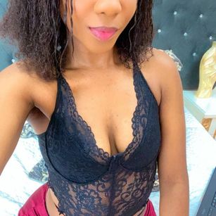 Model - Alana Patel NUDE