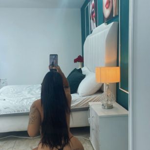 Model - Salome Storil dildo