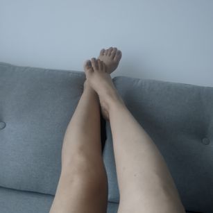 Model - Miss Amber JOI